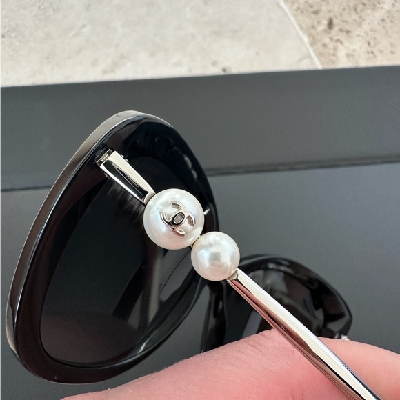 Chanel Sunglasses New - Picture 7 of 9